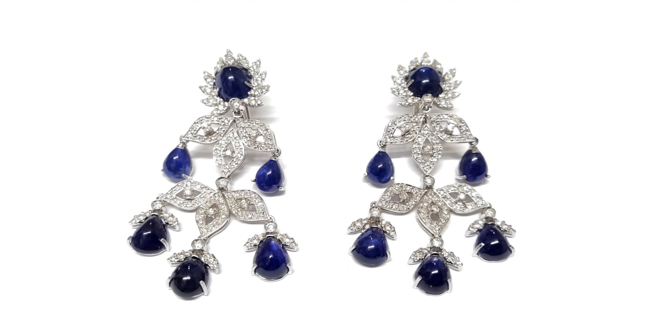 Brinco em Ouro Branco 18k com Diamante e Safira