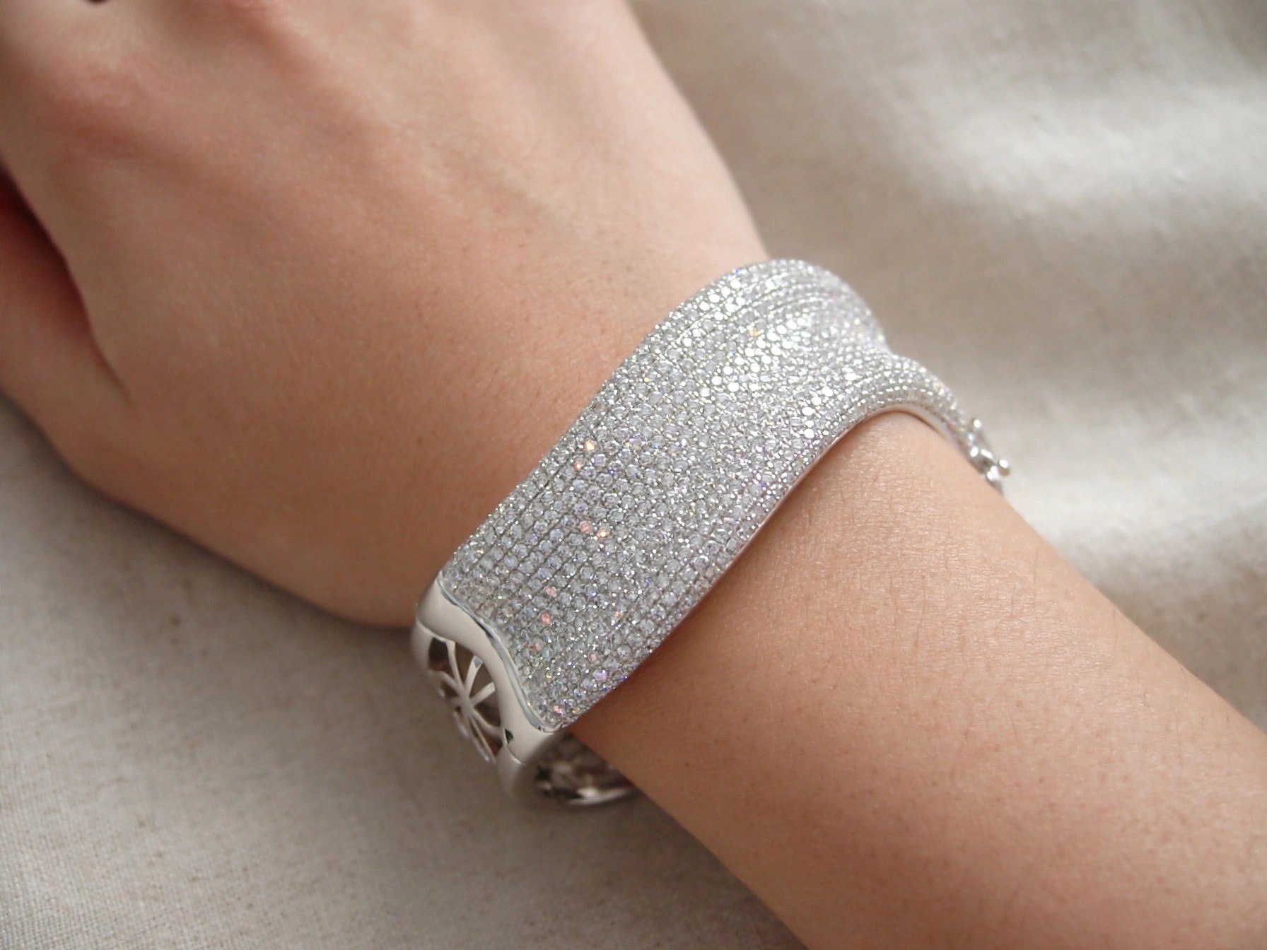 Pulseira em Ouro 18k com Diamante — vista 2