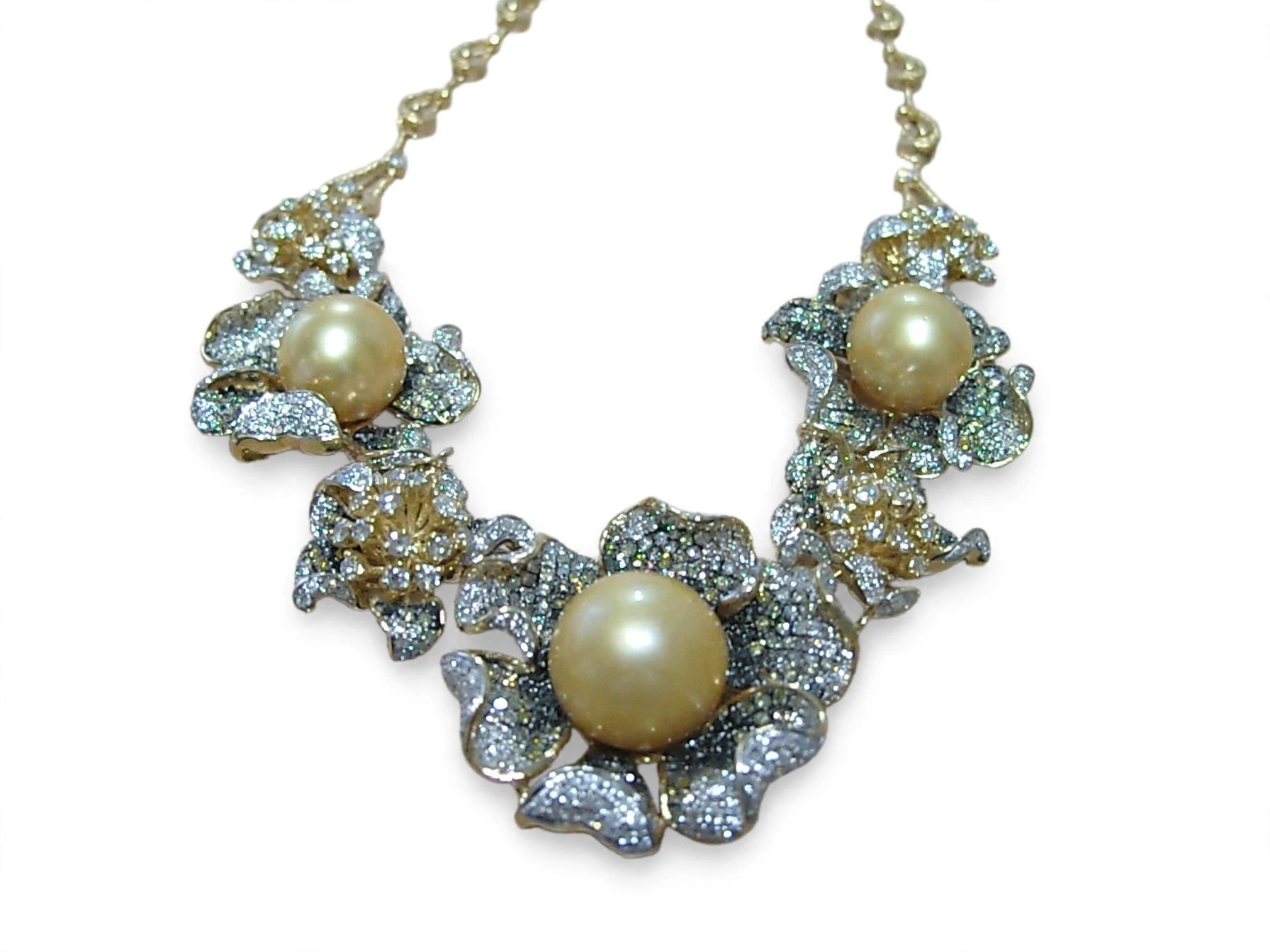 Colar Flores em Ouro 18k com Diamante e Pérola