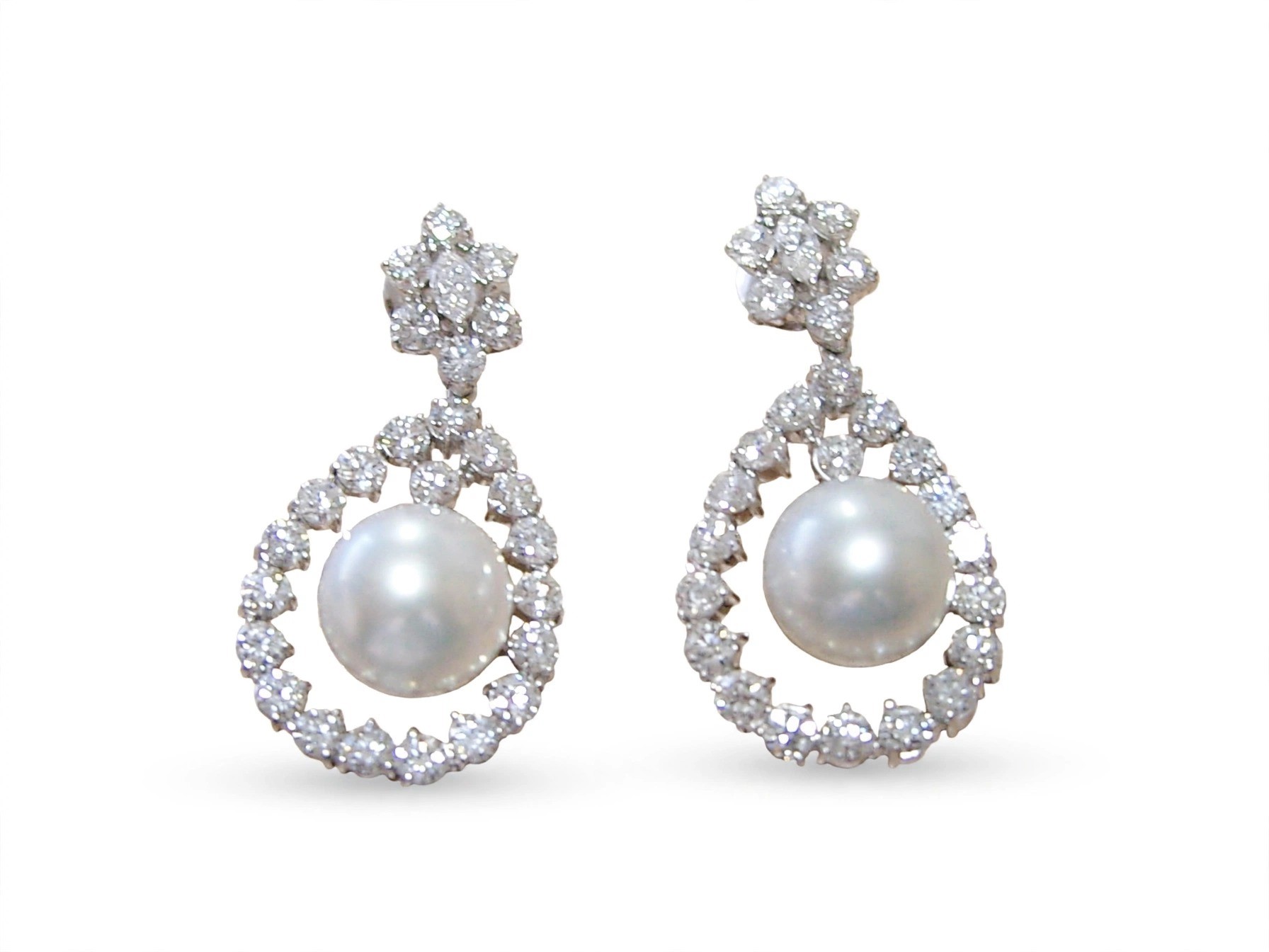 Brinco em Ouro 18k com Diamante e Pérola
