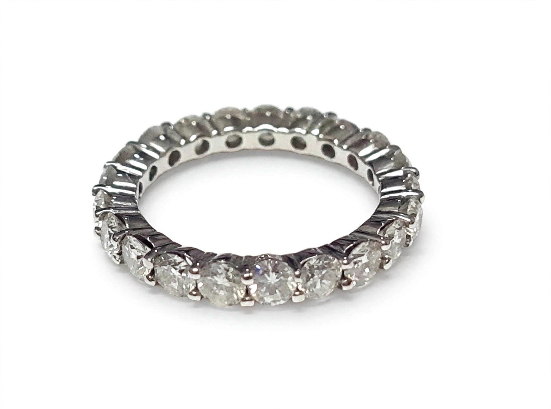 Aliança em Ouro 18k com Diamante