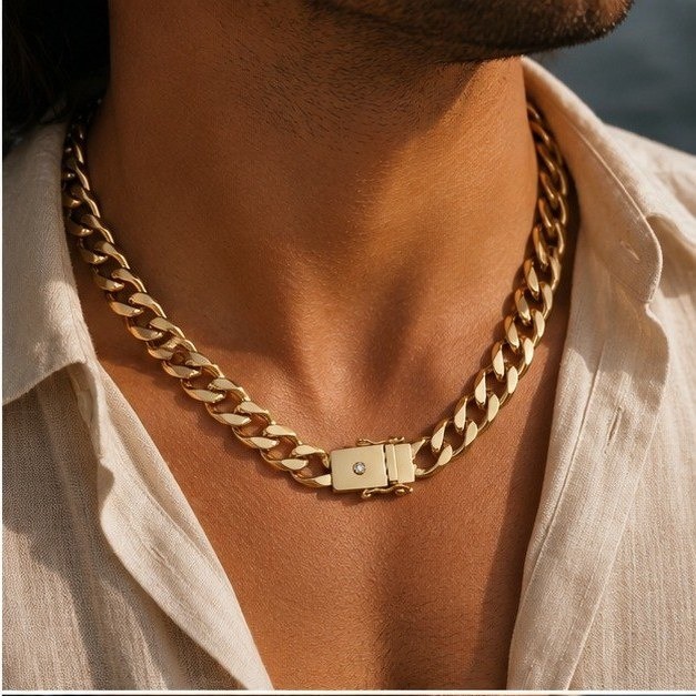 Corrente em Ouro Amarelo 18k com Diamante — vista 2