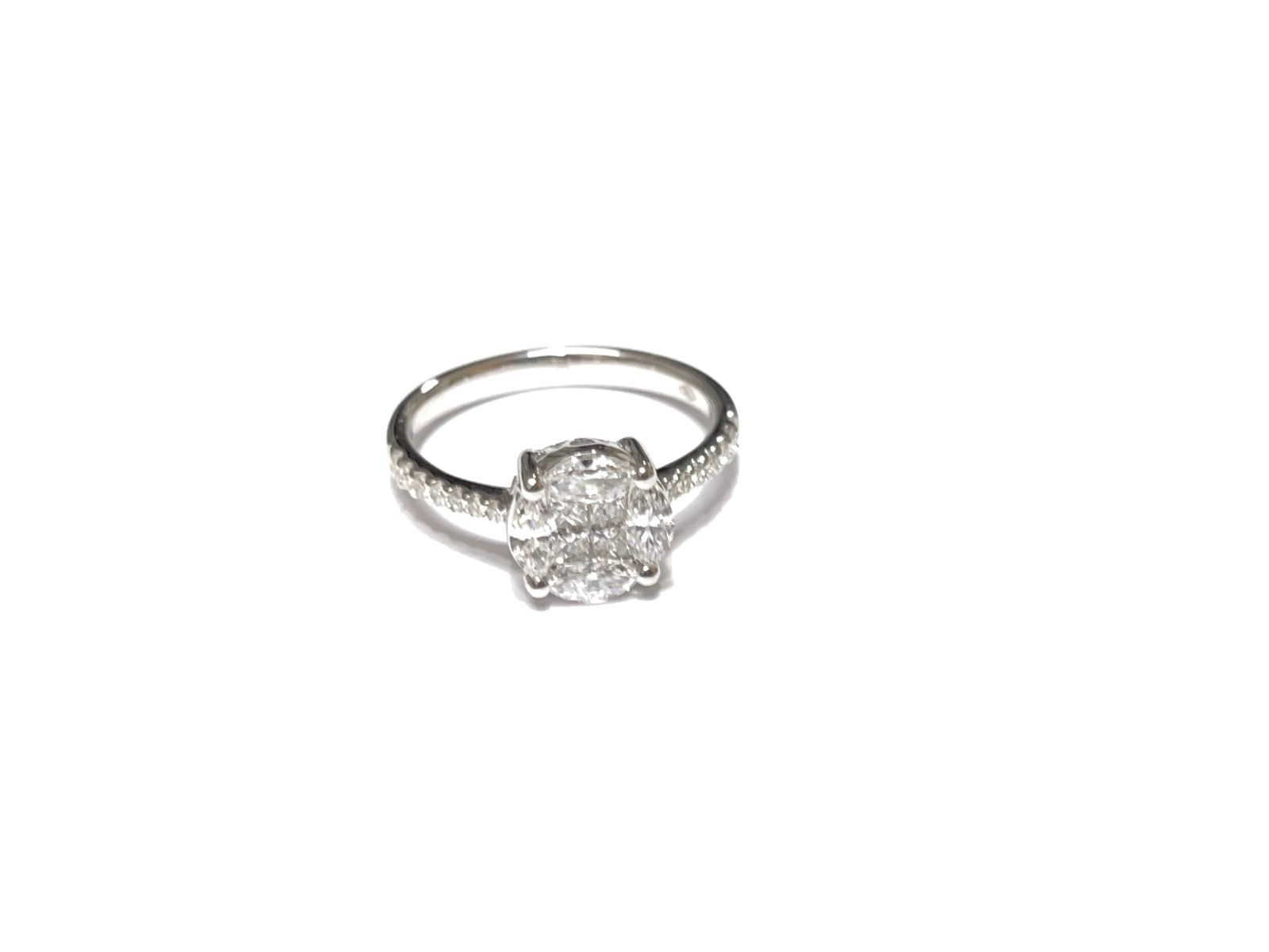 Anel Solitário em Ouro Branco 18k com Diamante — vista 3