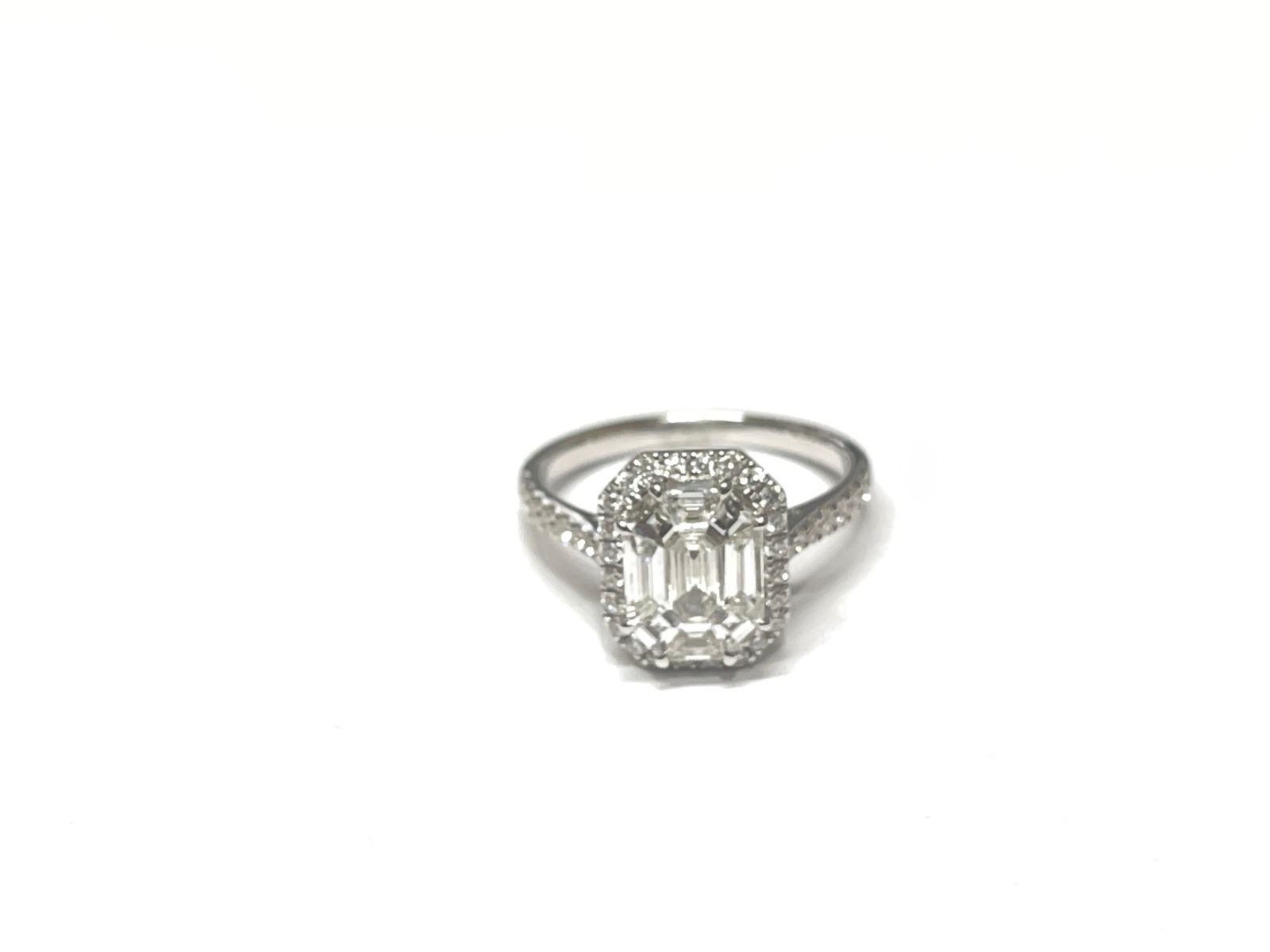 Anel em Ouro Branco 18k com Diamante — vista 3