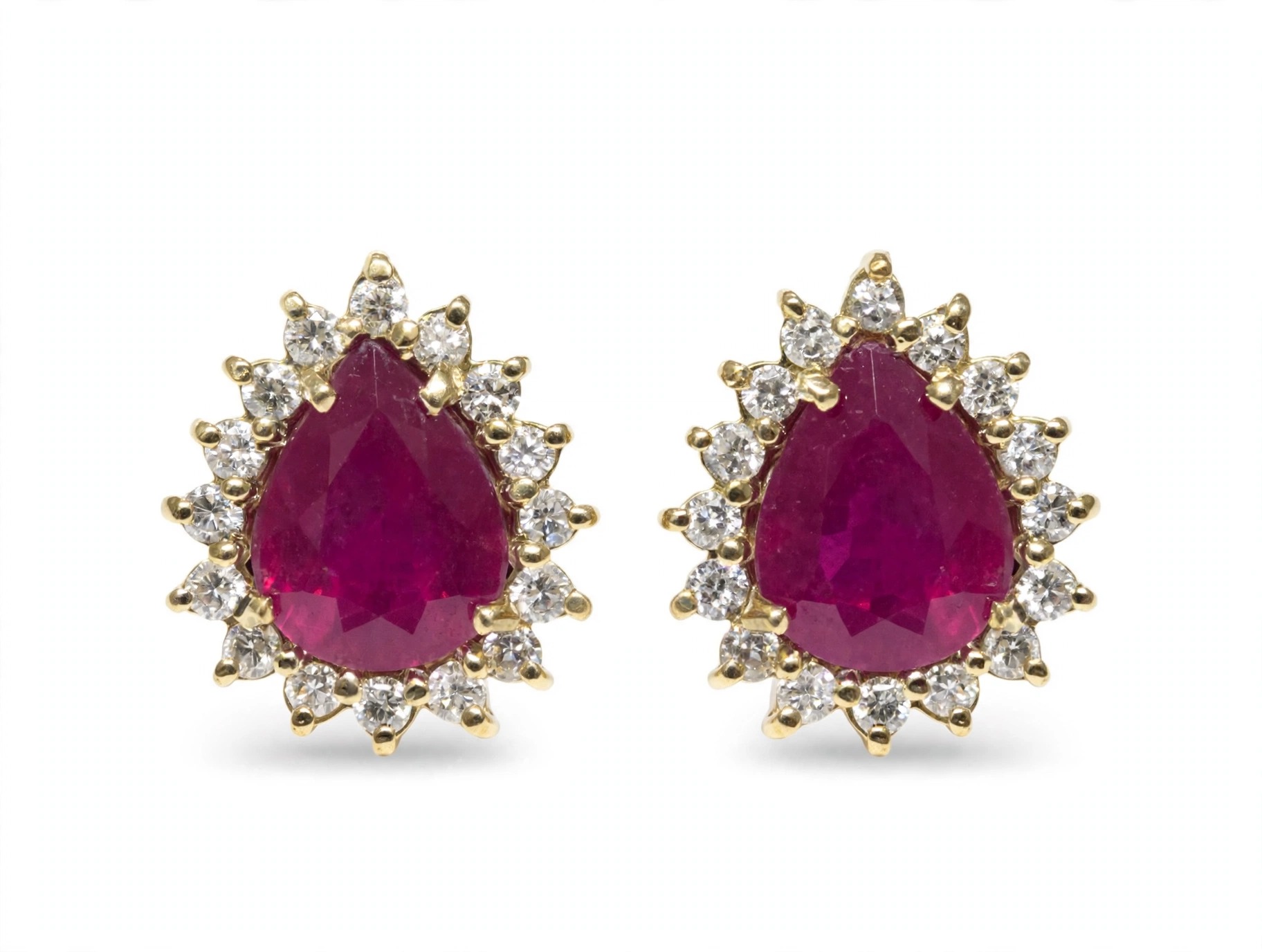 Brinco em Ouro Amarelo 18k com Diamante e Rubi