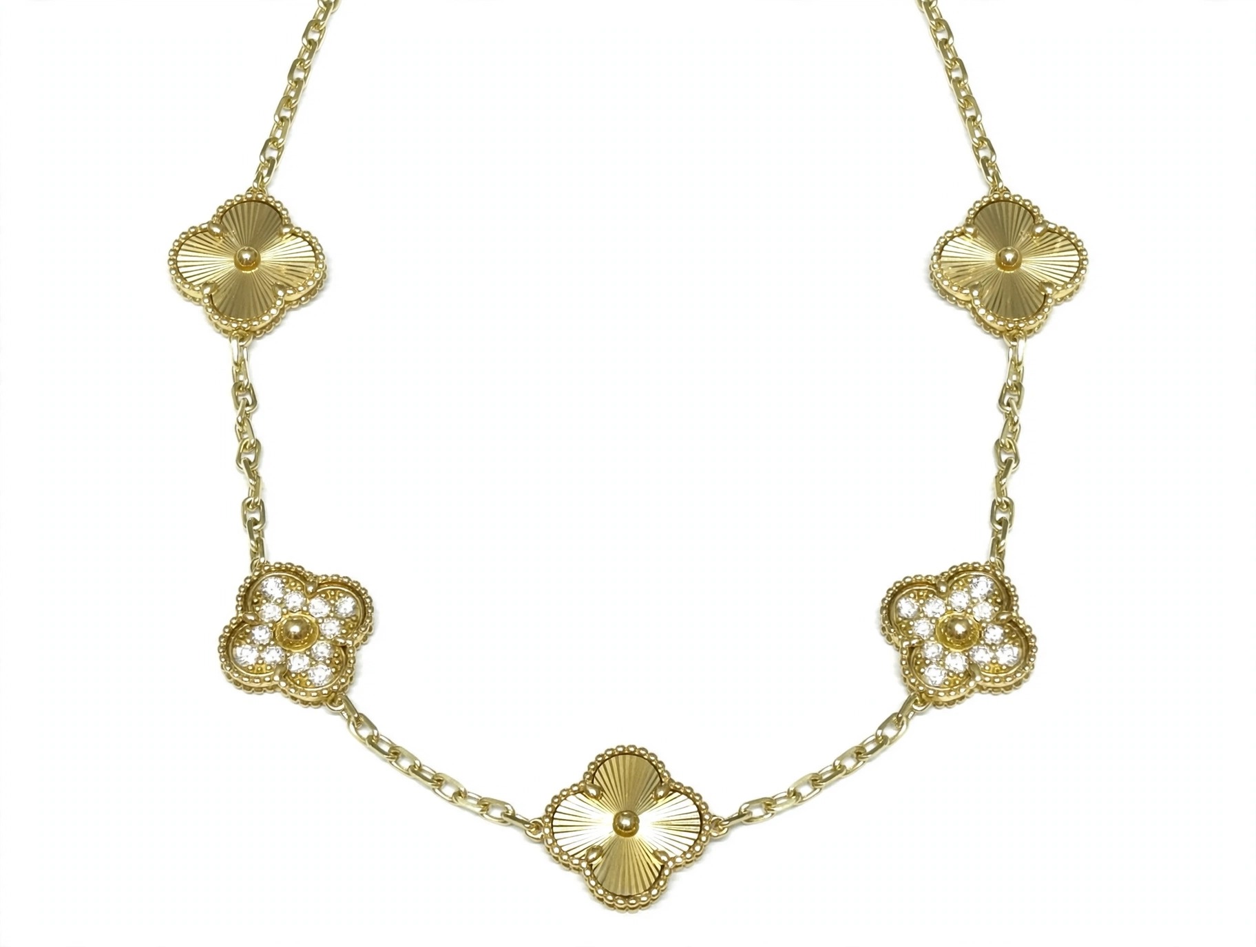 Colar em Ouro Amarelo 18k com Diamante