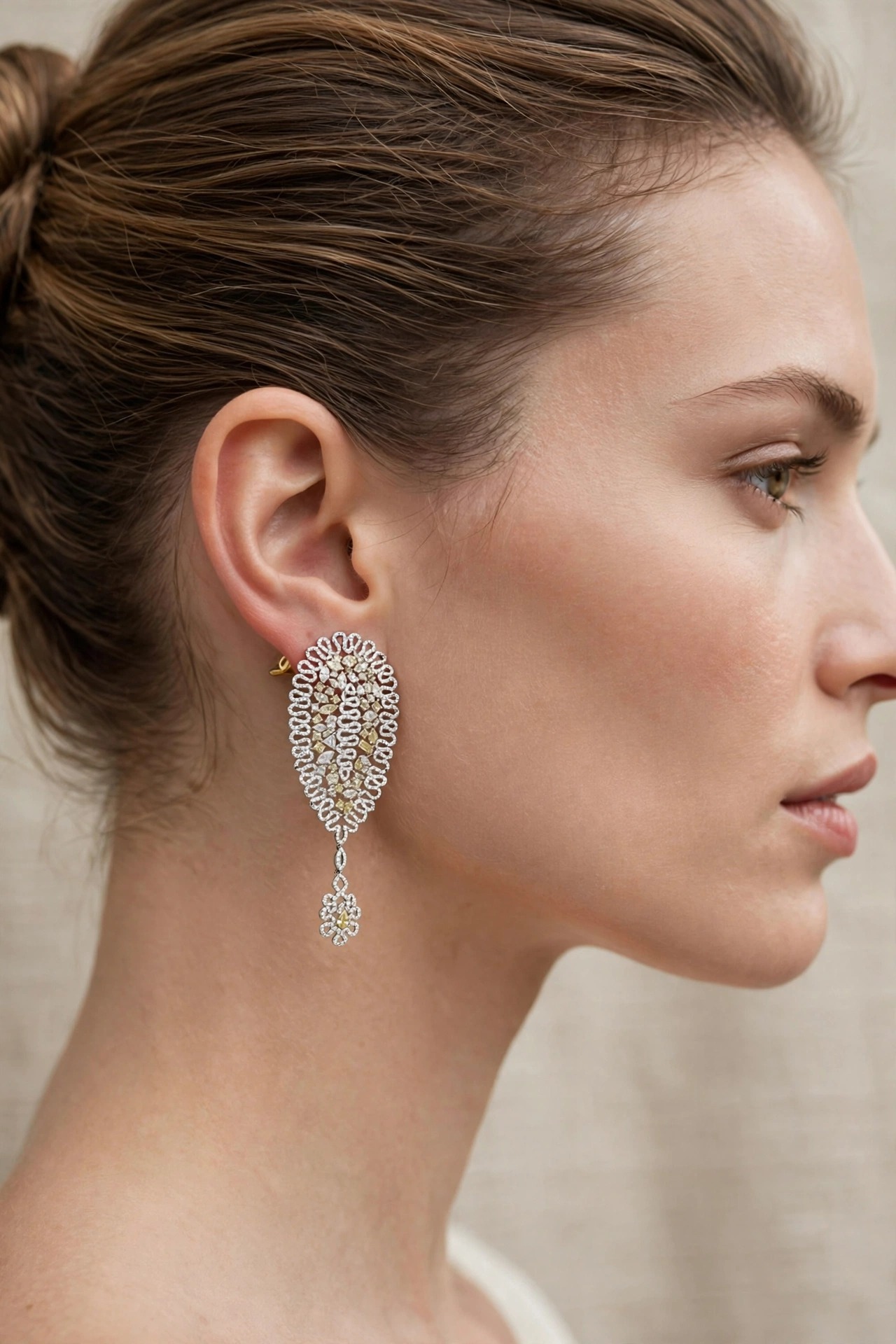 Brinco em Ouro Branco 18k