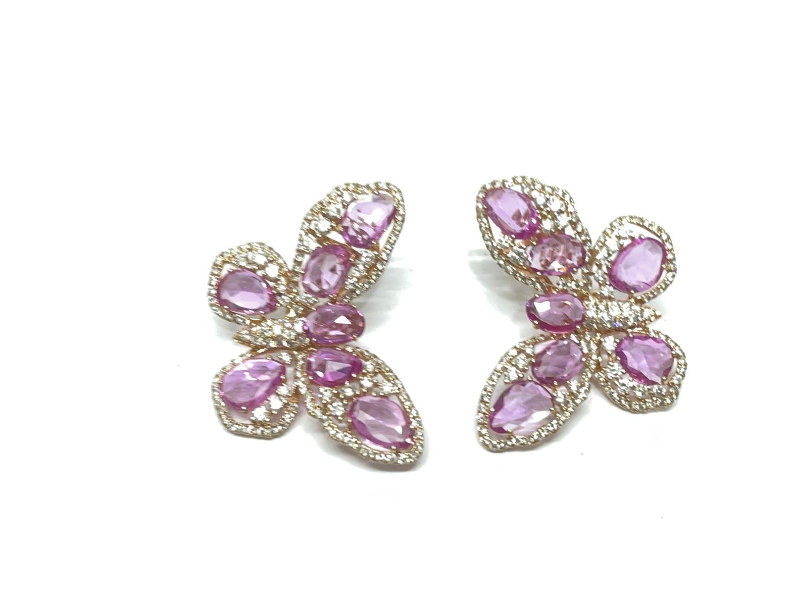 Brinco Borboleta em Ouro Rosé 18k com Diamante — vista 3