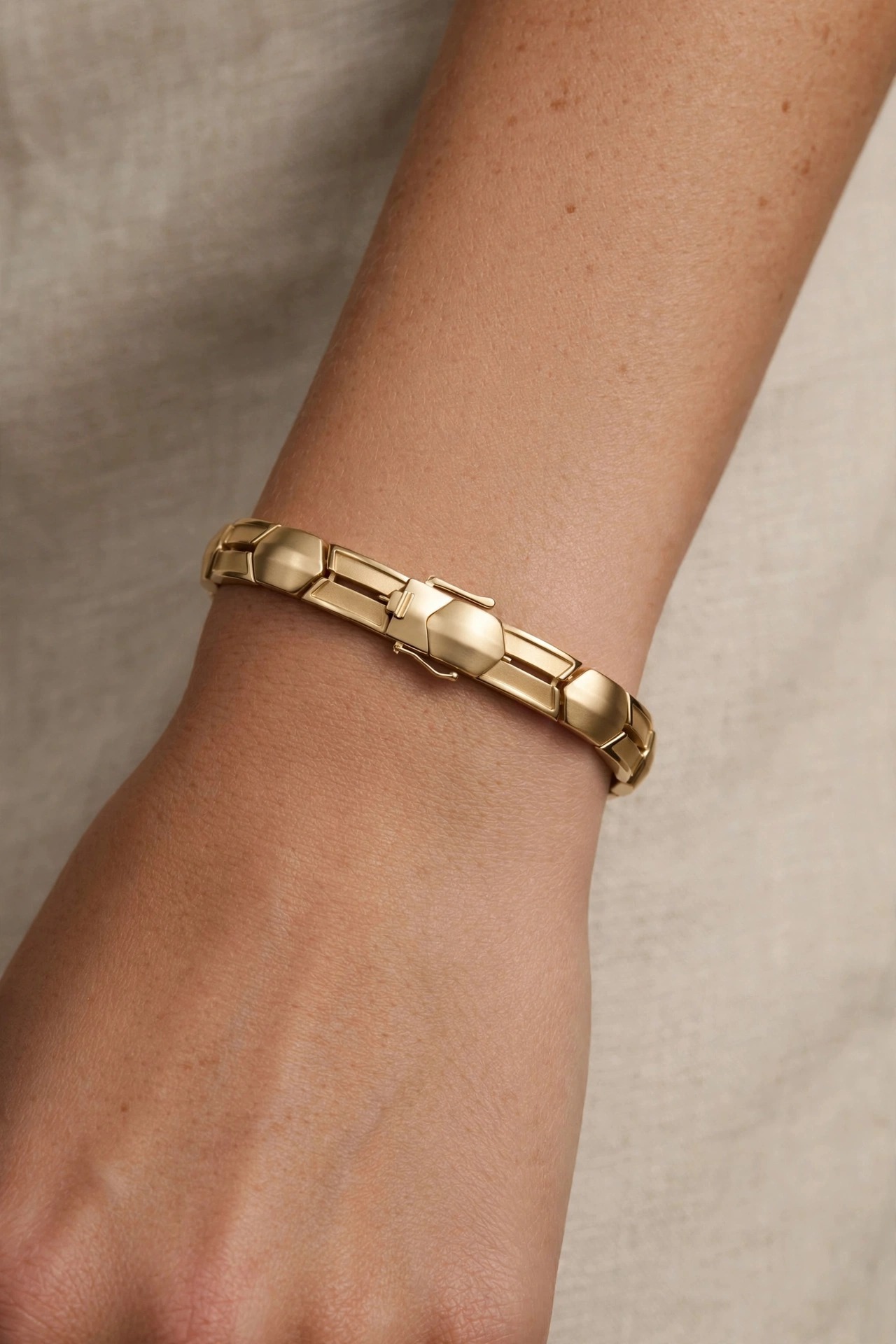 Pulseira em Ouro Amarelo 18k — vista 2