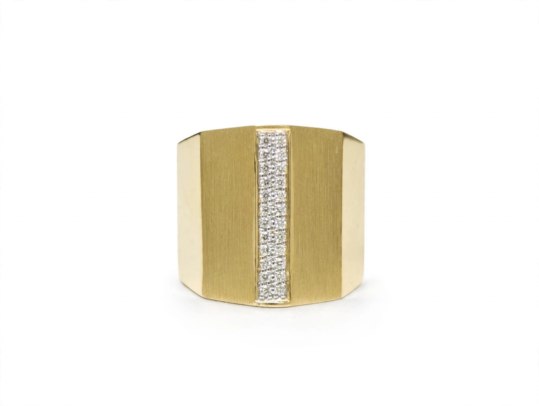 Anel em Ouro Amarelo 18k com Diamante