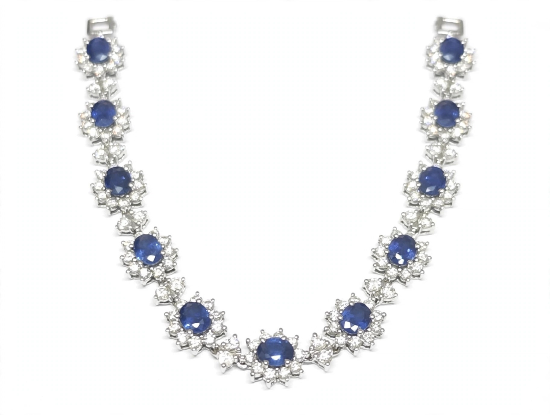 Colar em Ouro Branco 18k com Diamante e Safira