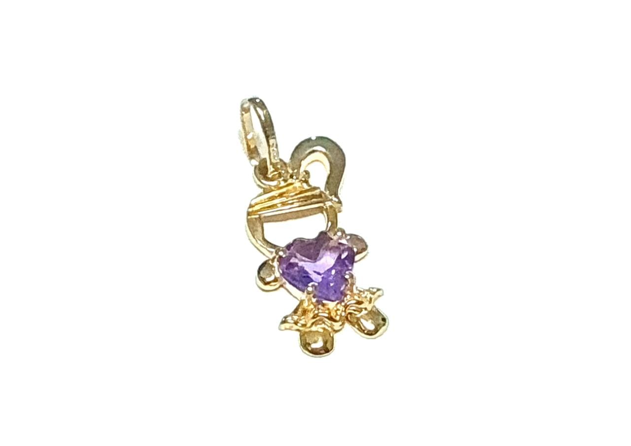 Pingente Menina em Ouro Amarelo 18k com Ametista Coração