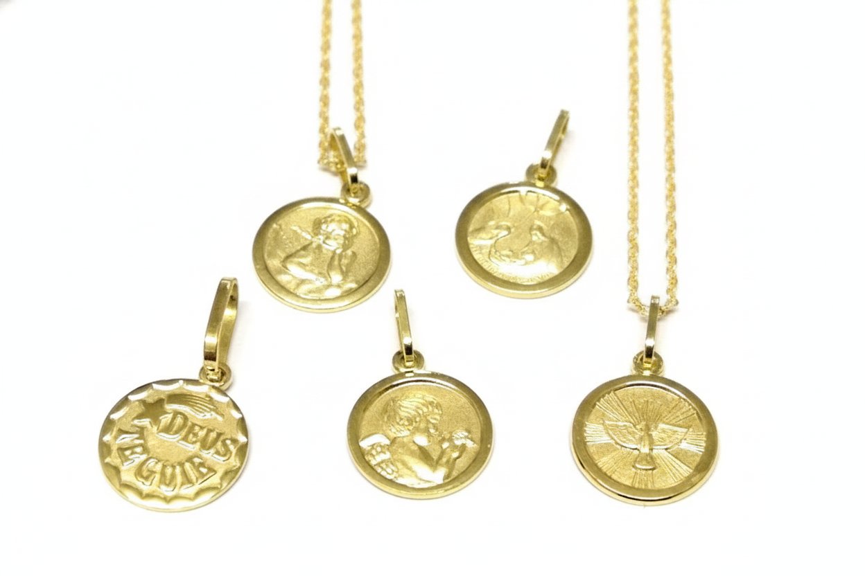 Medalha de Batizado Deus te Guie em Ouro Amarelo 18k