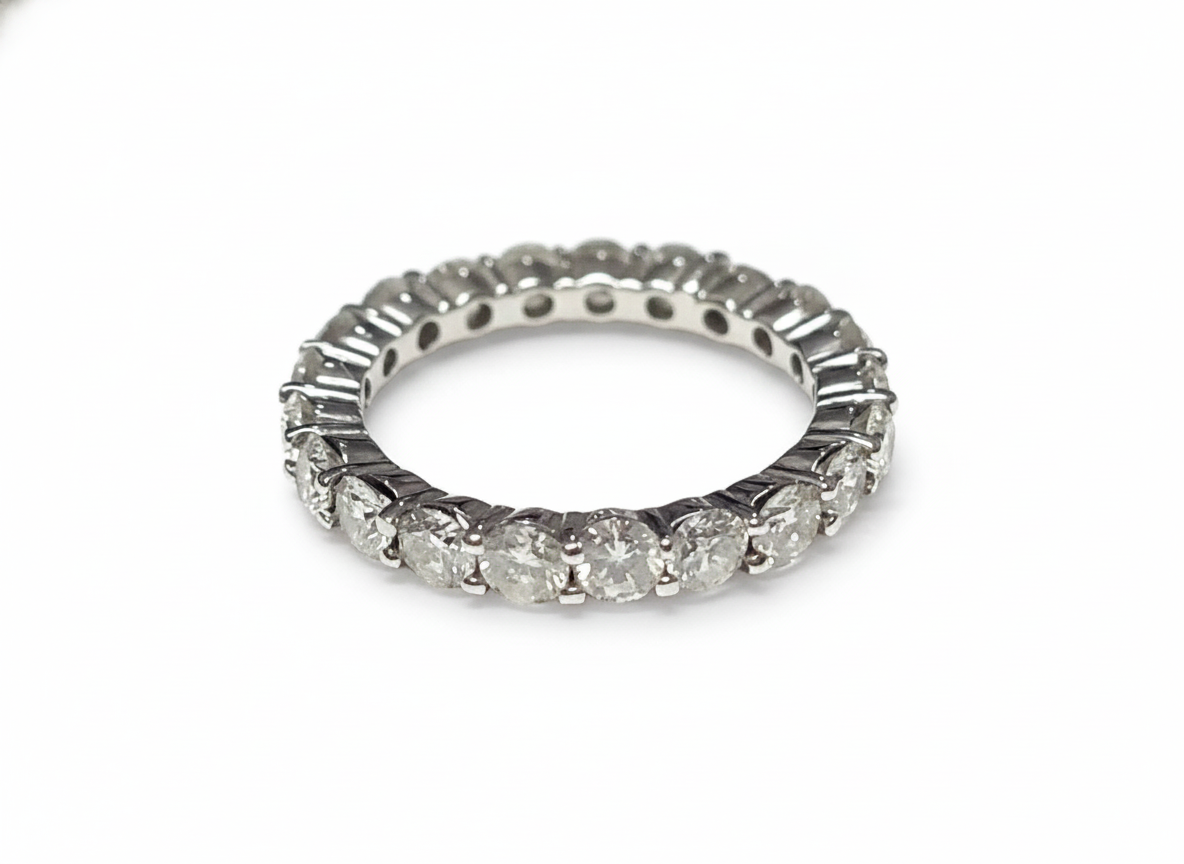 Alianca Inteira de Diamantes Aro 18 com 21 Dia de 15 Pnts Total de 3.15 Ct